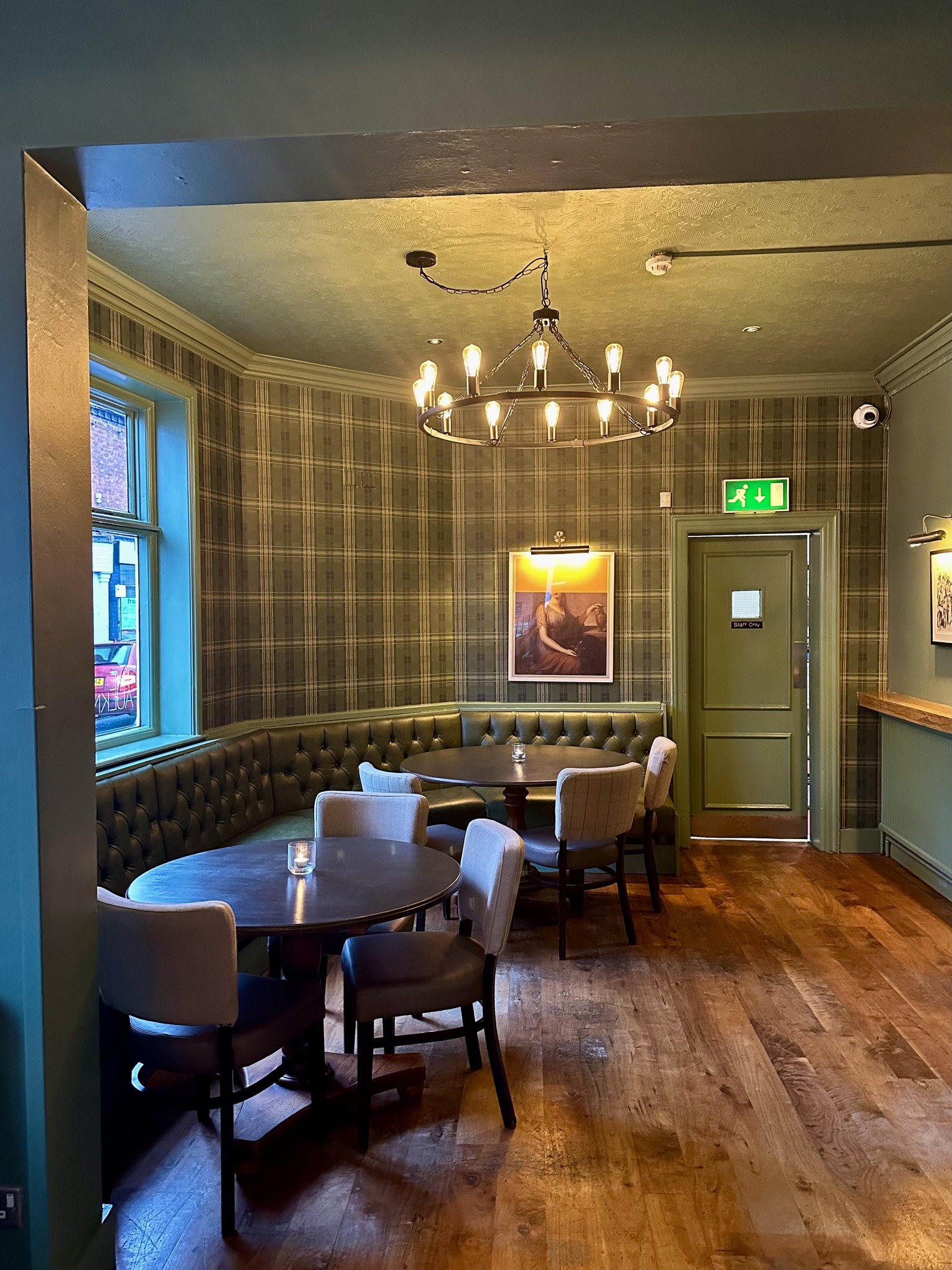 THE FAULKNER, HOOLE