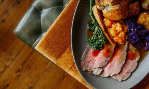 SUNDAY ROAST OFFER AT THE CORNERHOUSE